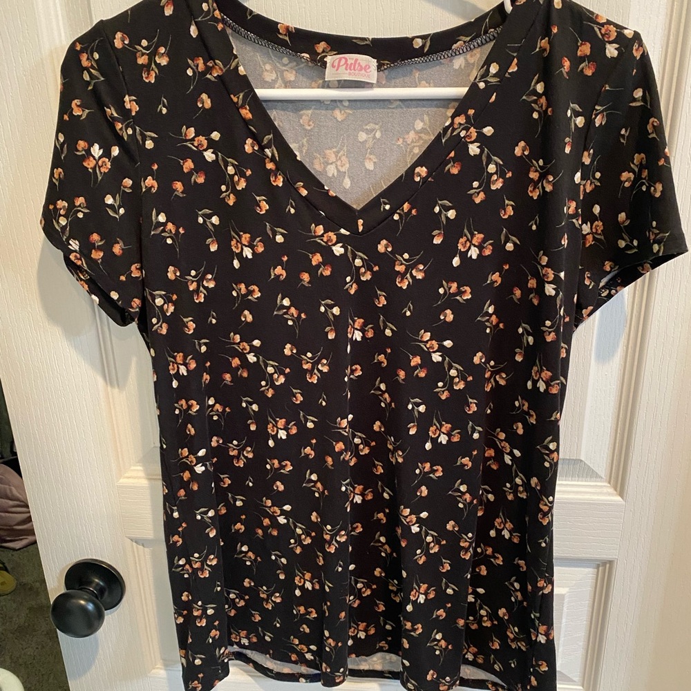 V neck top